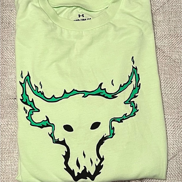 Very soft PROJECT ROCK Kids Lime Green “pale yellow”Short Sleeve Tee - Picture 1 of 5